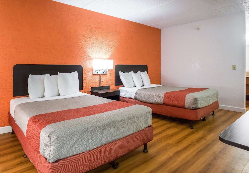 Motel 6 Prospect Heights, IL Standard Room, 2 Double Beds, Non Smoking 3