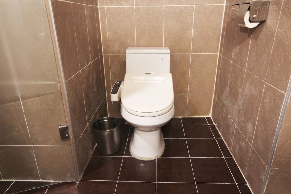 Hotel Chowon Standard Double Room 5