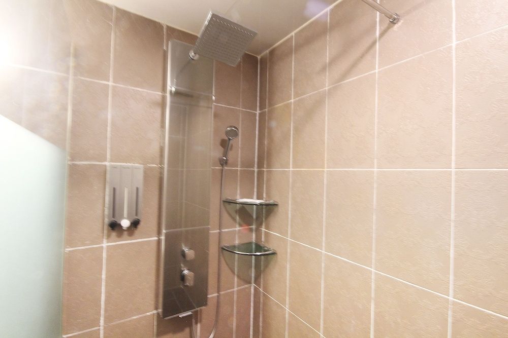 Hotel Chowon Standard Double Room 7