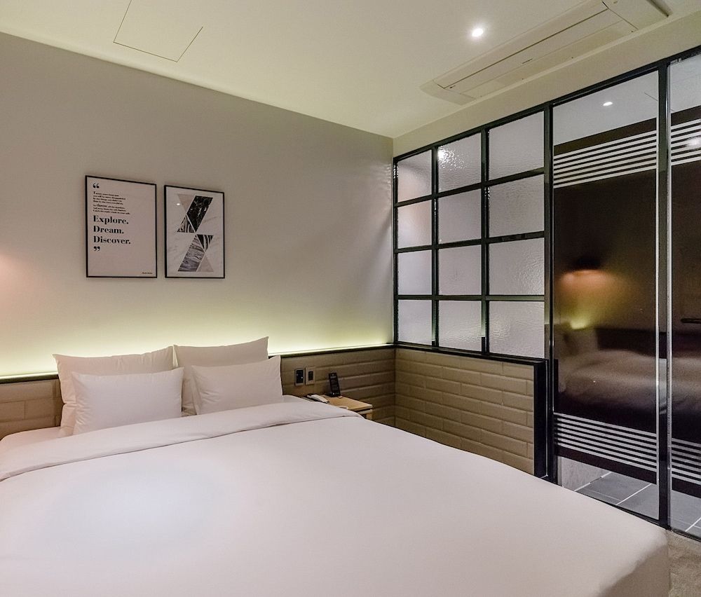 Hotel Marcher Deluxe Double Room (No Parking) 7