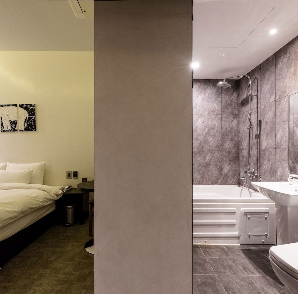 Hotel Marcher Standard Double Room (No Parking) 11