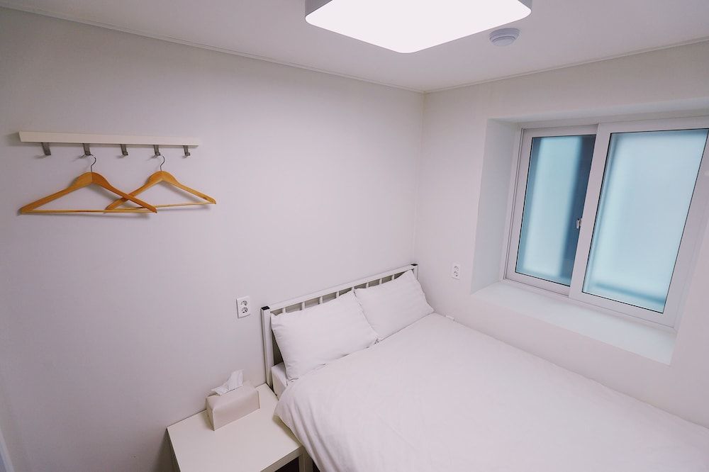 Fully Mini Hotel Insadong Double Room, Private Bathroom (Self Check-In after 6PM) 6