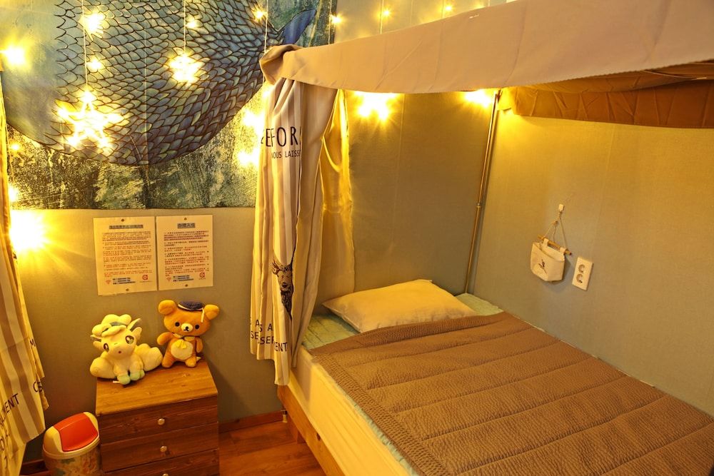 undefined Baozen Guesthouse - Hostel 8