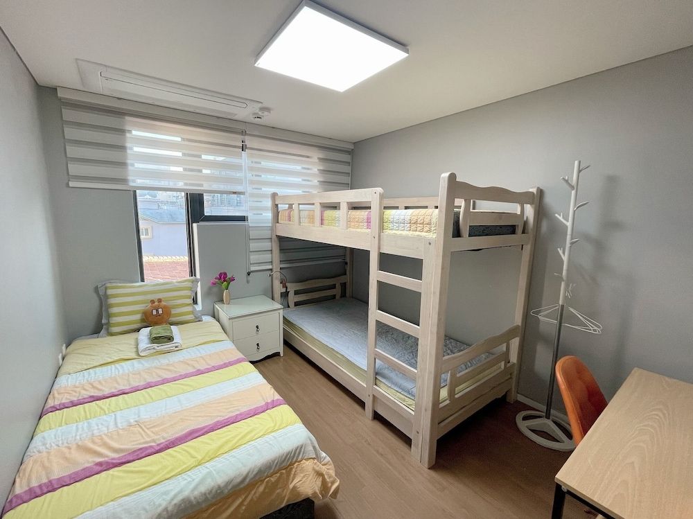 Dream Comfort Deluxe Single Room 7