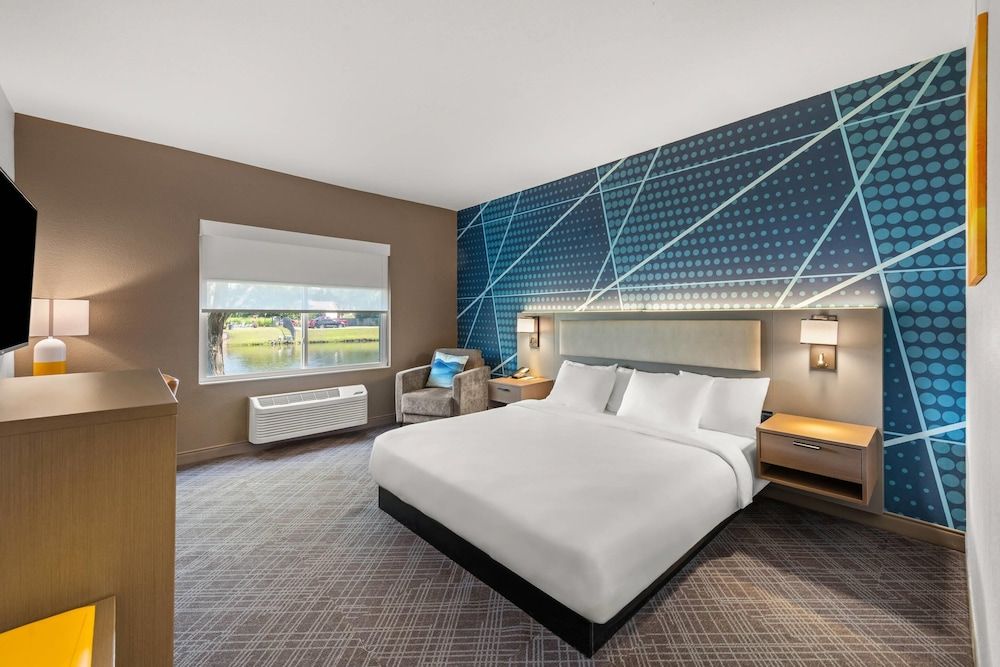 Room, 1 King Bed, Accessible, Non Smoking