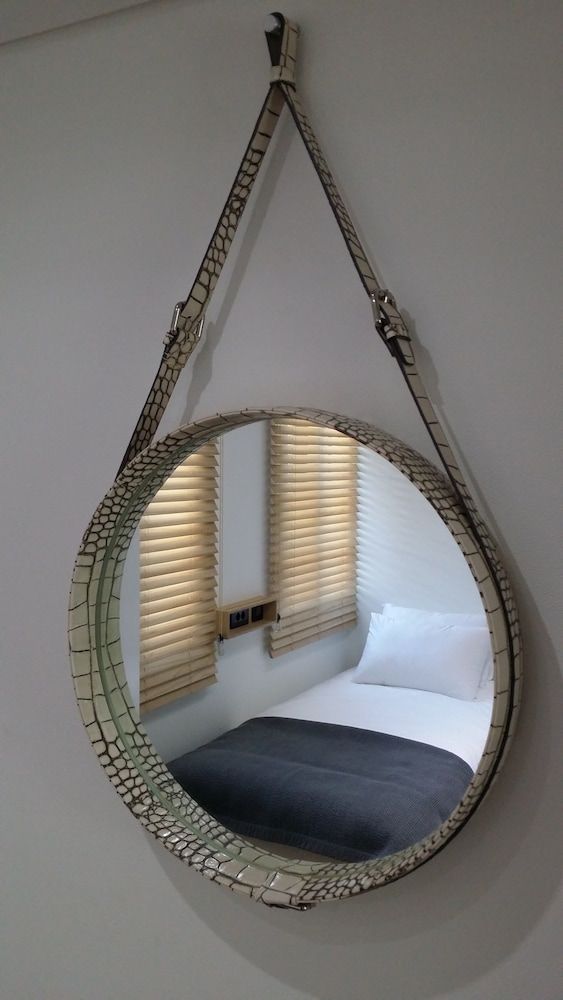 YE'4 Guesthouse Triple Room 5