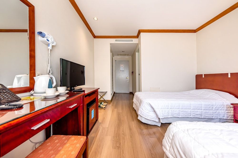 Hotel Samhaein Standard Twin Room (A, 2 Single Beds) 3