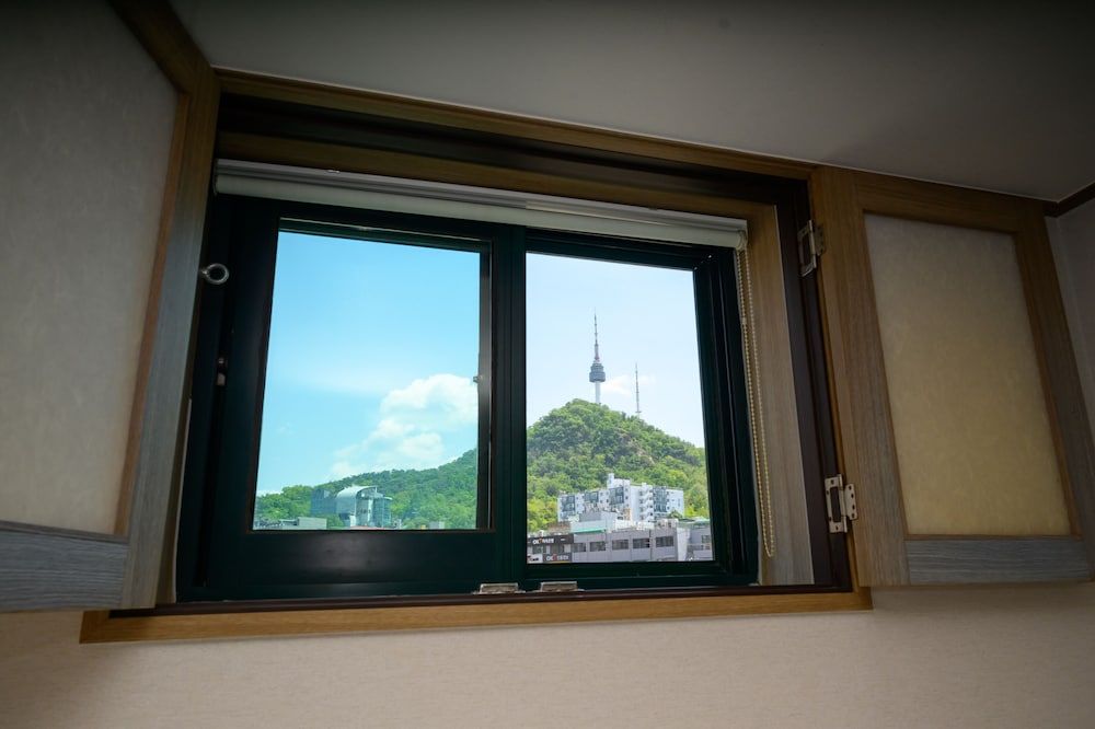 Daeyoung Hotel Seoul Deluxe Double Room, 1 Queen Bed 8