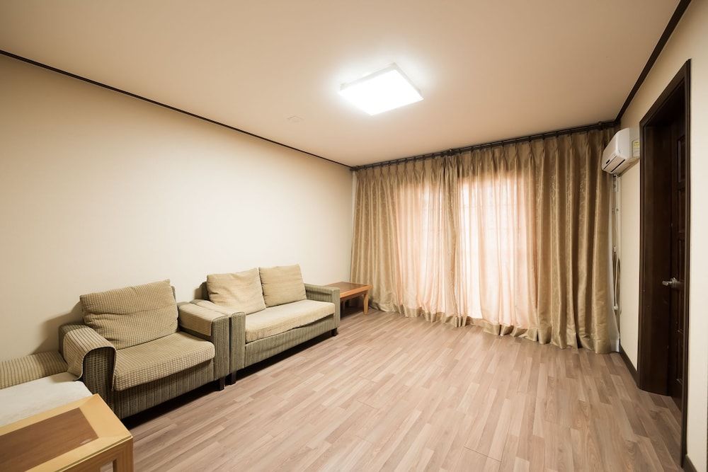 Daea Ulleung Resort Annex Suite Room 3