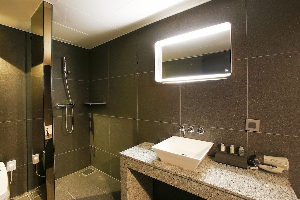 Jamsil Delight Hotel Premium Twin Room 11