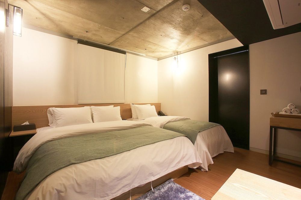 Jamsil Delight Hotel Premium Twin Room 2