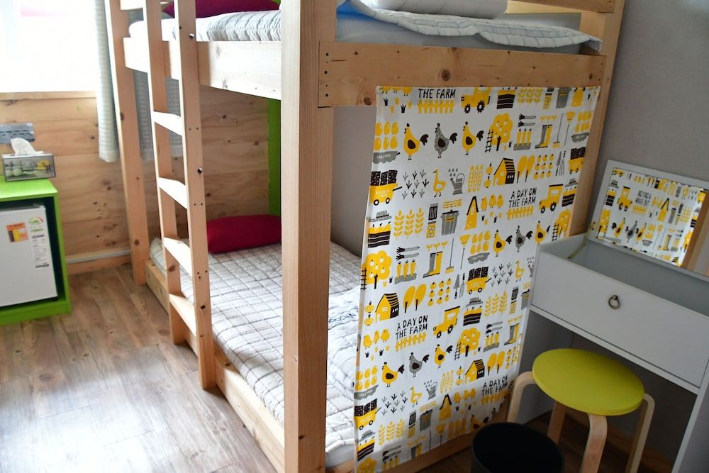 Nogodan Guesthouse & Hotel Shared Dormitory, Women only 4