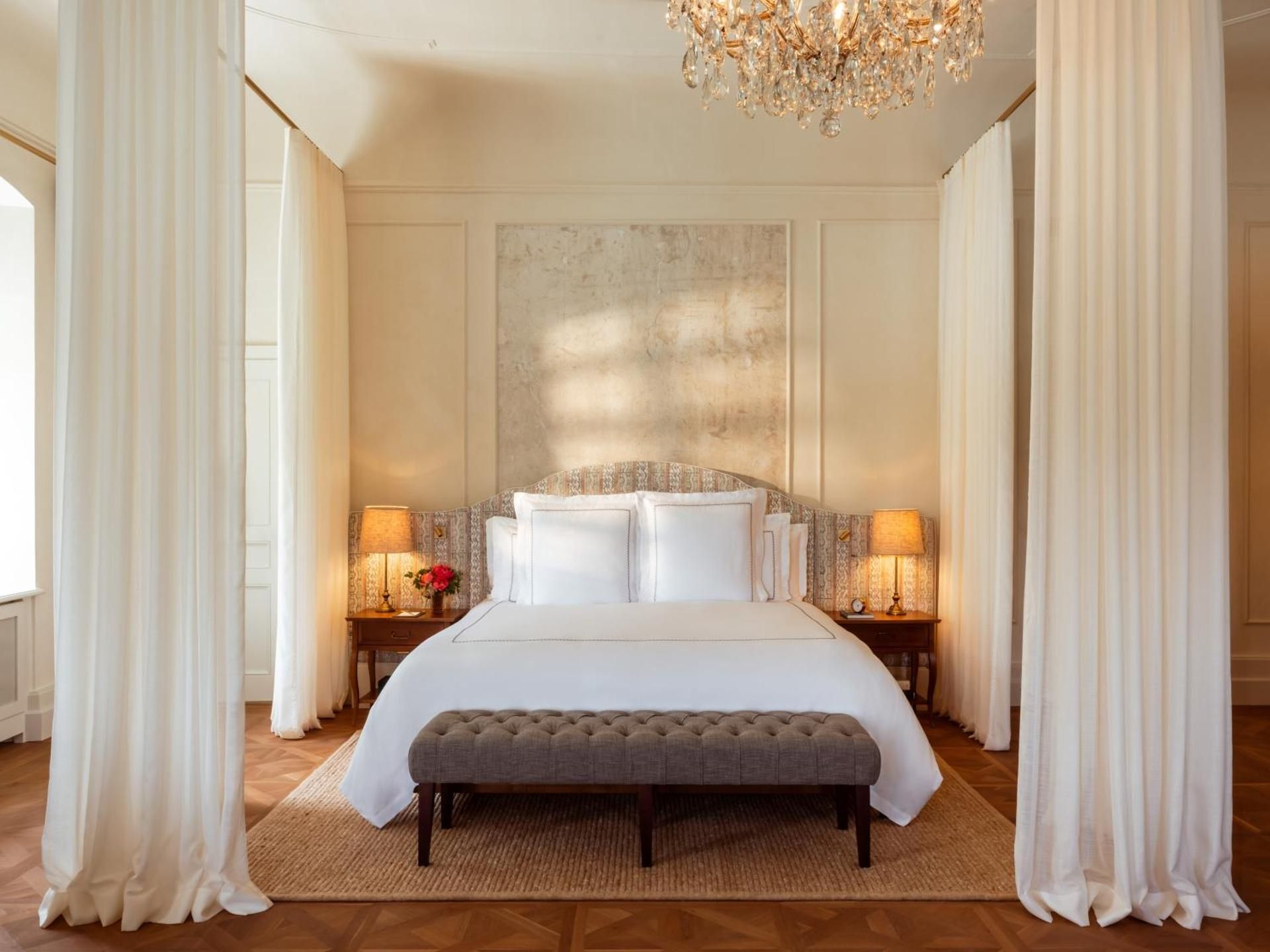 Deluxe Heritage Suite