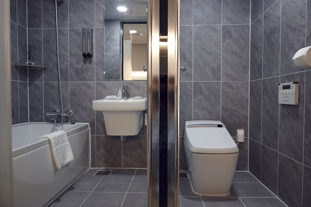 Royal Square Hotel Seoul Deluxe Twin Room 9