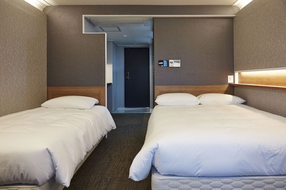 Royal Square Hotel Seoul Deluxe Twin Room 4