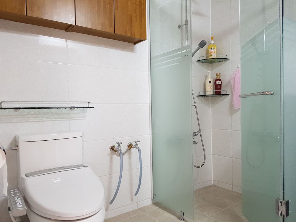 Jukheon Traditional House Elizabeth 10