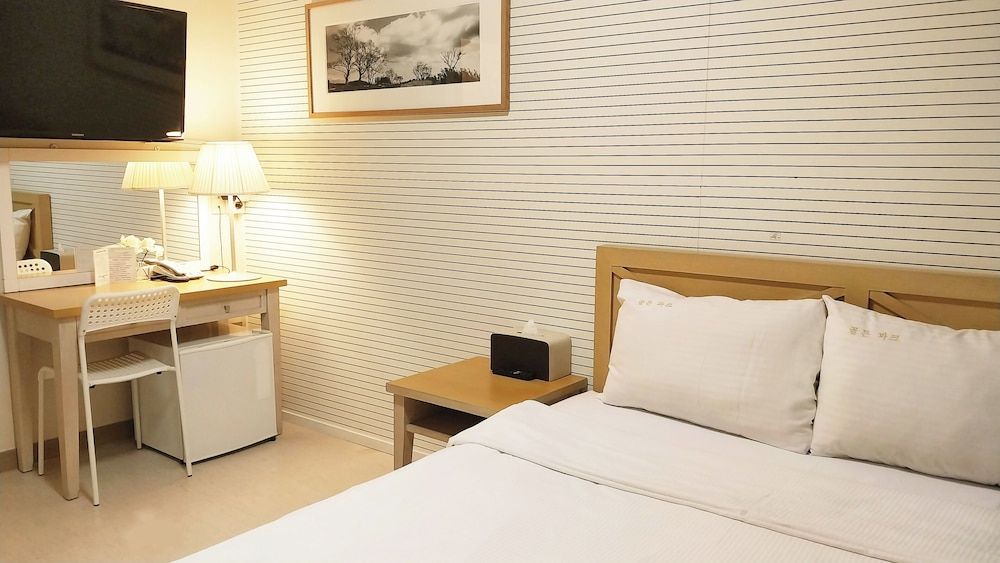 undefined Golden Park Hotel 4