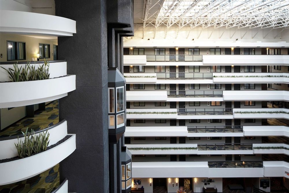 undefined Embassy Suites by Hilton Los Angeles International Airport North 5