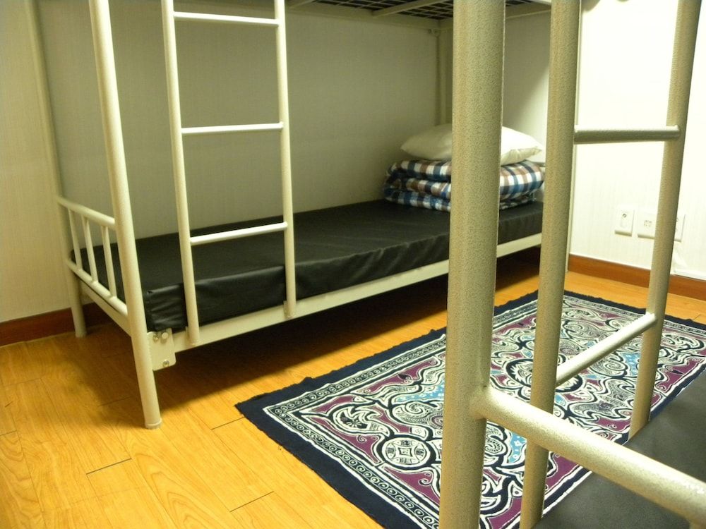 undefined Kame House - Hostel