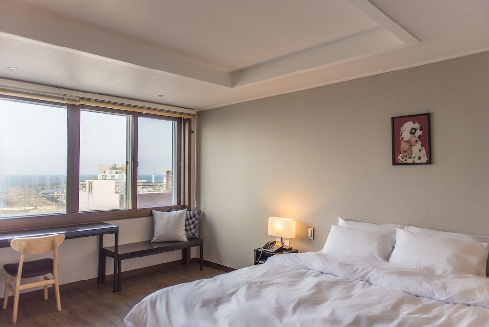 undefined Check Inn Hotel Jeju 8