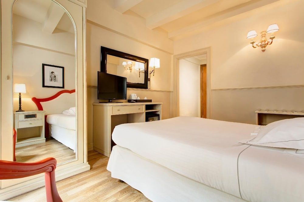 Grand Hotel Cavour Queen Room