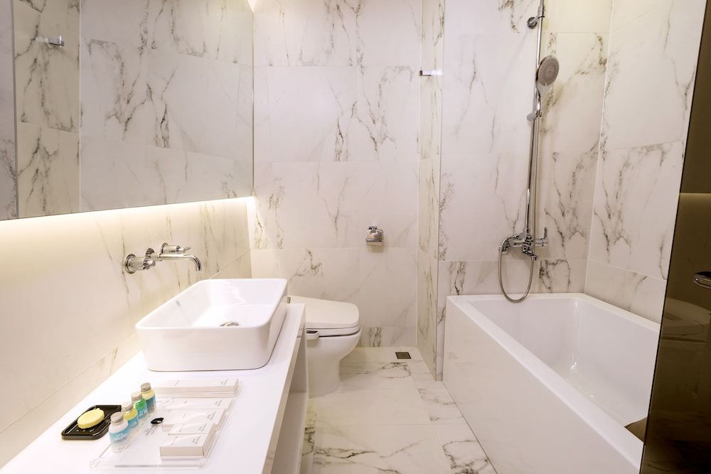 Hotel The Designers LYJ Gangnam Premier Superior Twin Room 4