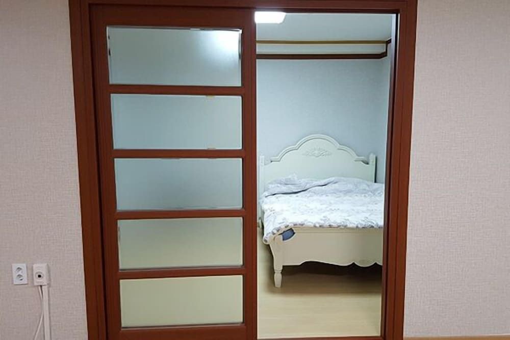 Blue Sky Pension Flower 3