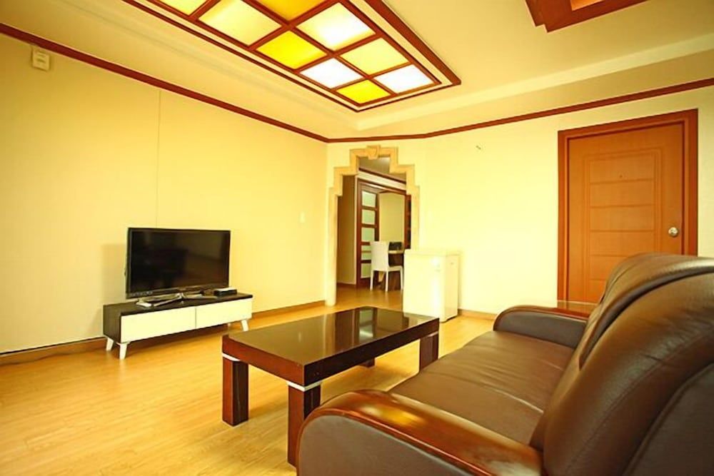 Blue Sky Pension Garden 6