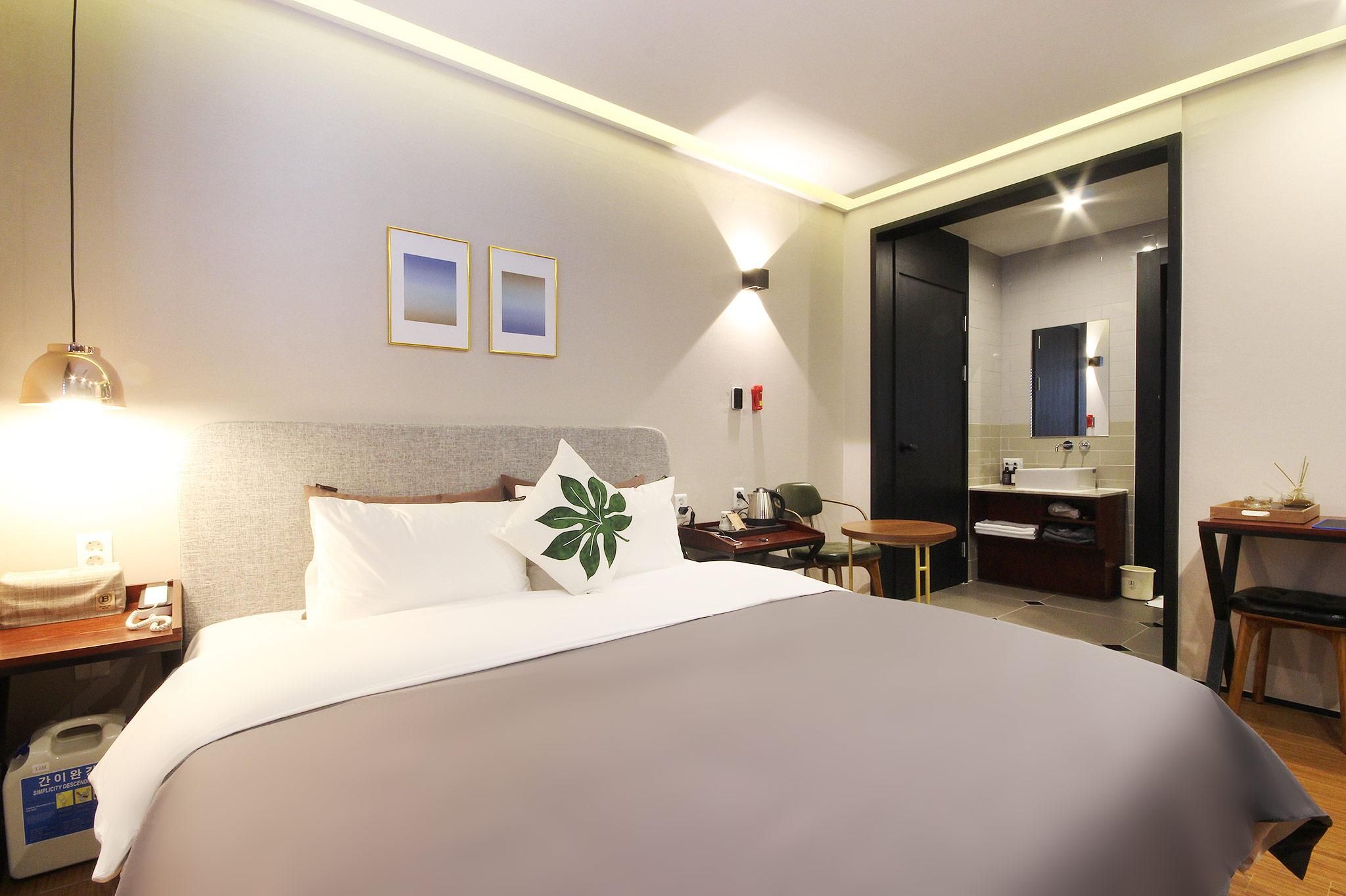 undefined Brown Dot Hotel Yangjeong 6