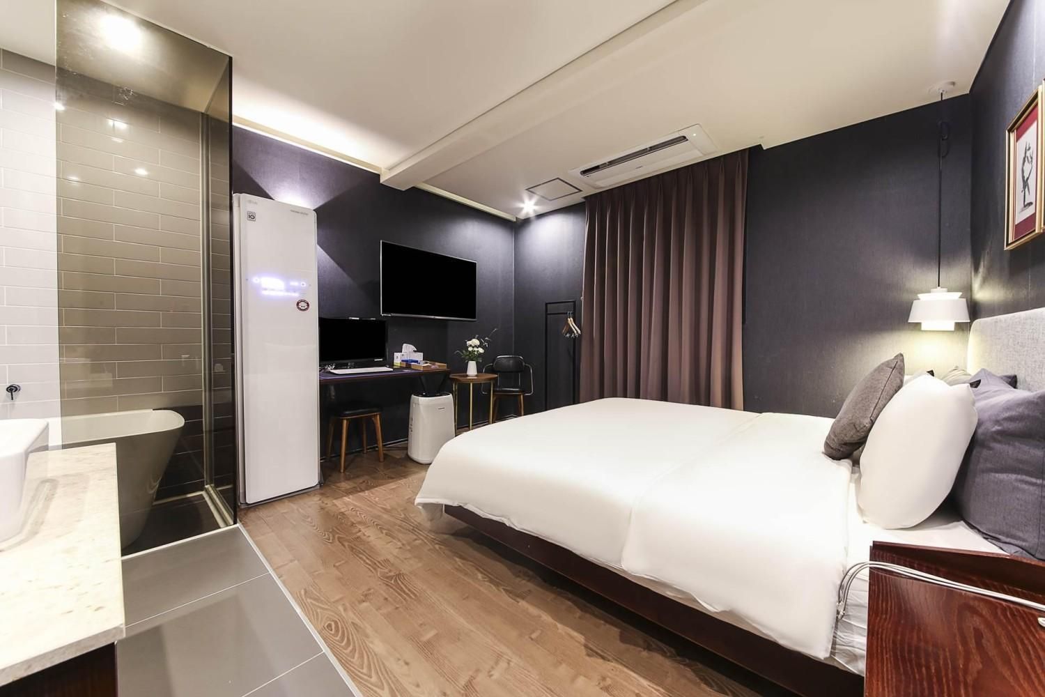 undefined Brown Dot Hotel Yangjeong 8