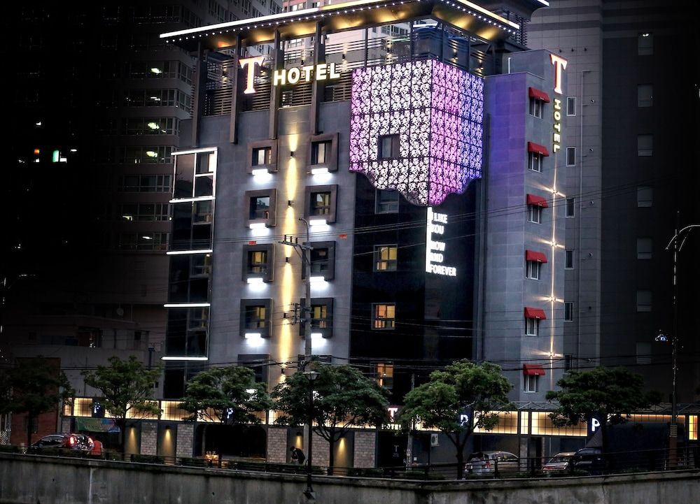 undefined T Hotel 3