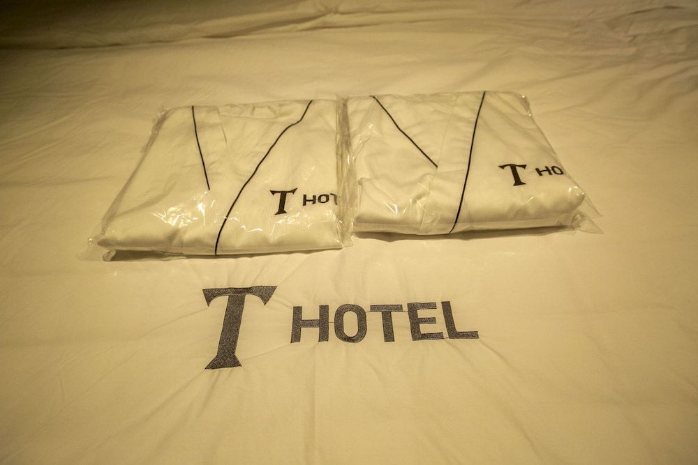T Hotel Deluxe Double Room 2