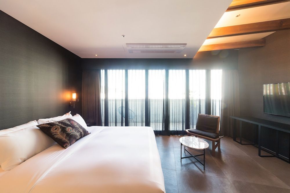 Hotel Museo Suite, Terrace (randomly assign indoor bathtub or not) 4