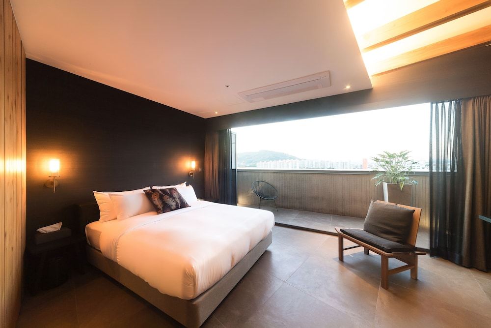 Hotel Museo Suite, Terrace (randomly assign indoor bathtub or not) 3