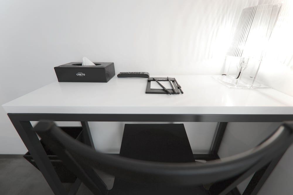 Creto Hotel Myeongdong Double Room 6