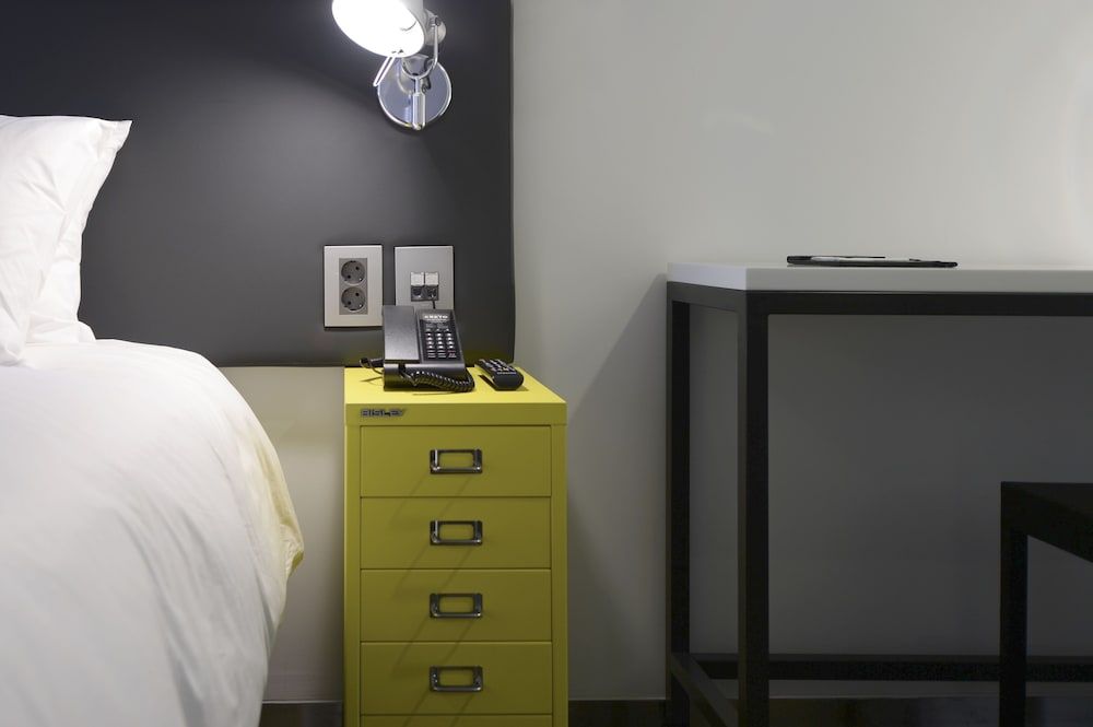 Creto Hotel Myeongdong Family Twin Room (Netflix available) 9