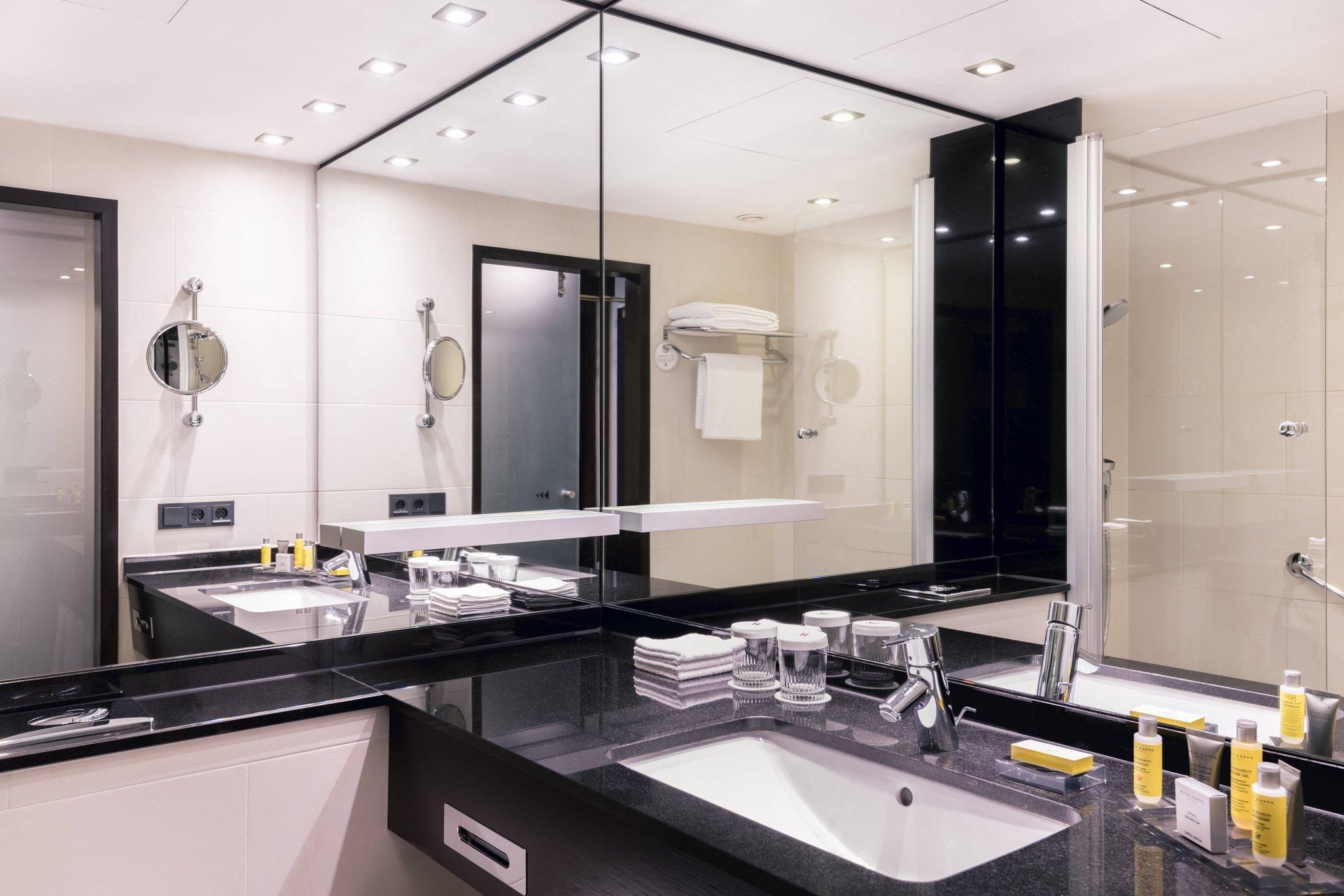 undefined Munich Marriott Hotel 5