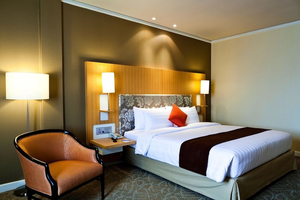 Royal Princess Larn Luang Superior Double or Twin Room, City View