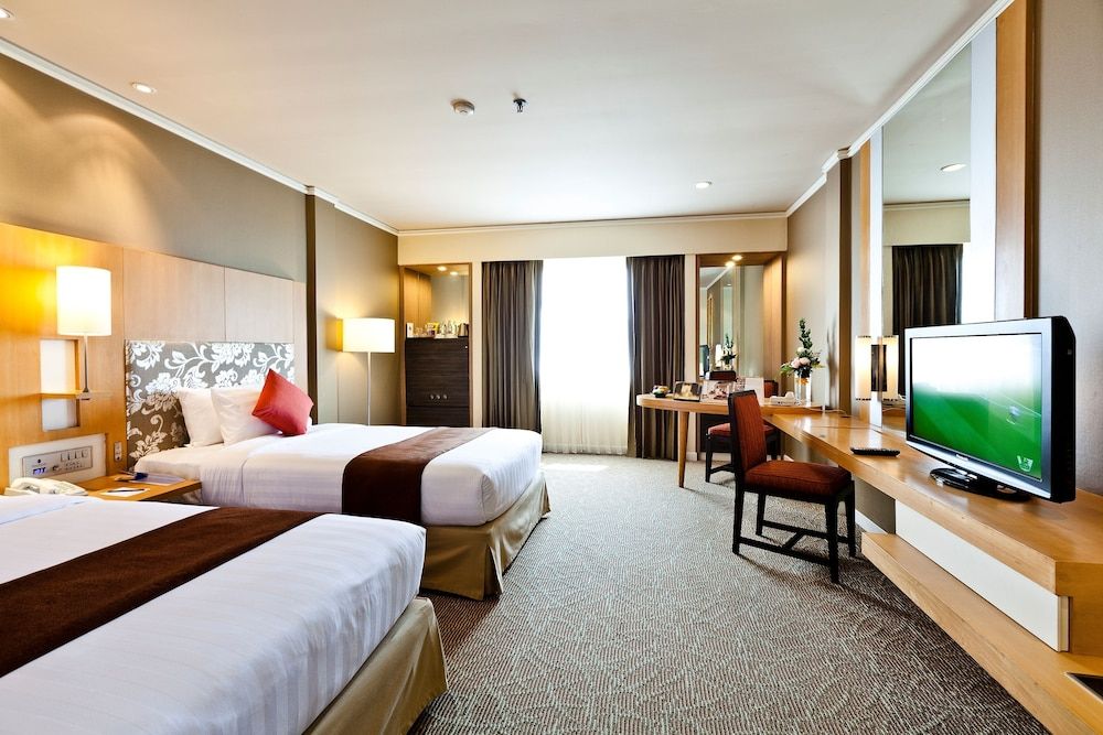 Royal Princess Larn Luang Superior Double or Twin Room, City View 2