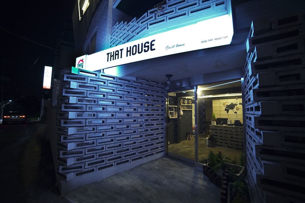 undefined THAT House - Hostel 8