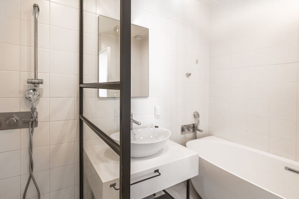 February Hotel The Signature Dongseongro Signature Deluxe NO HDD 2PC Breakfast Buffet PKG for 2 (28 Square meter) 4