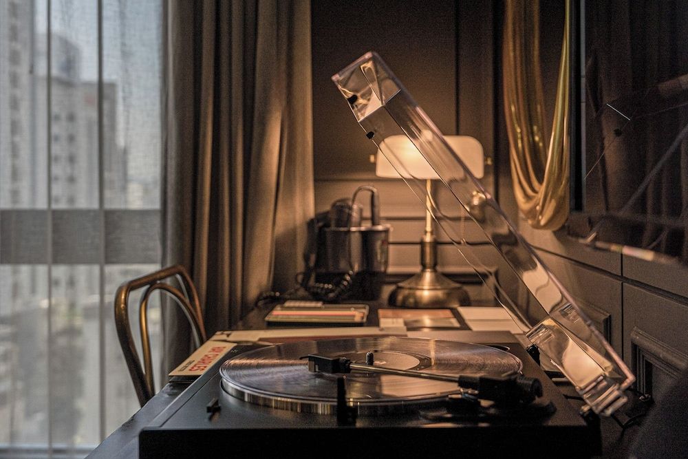 February Hotel The Signature Dongseongro Essential Suite Inclusive 2