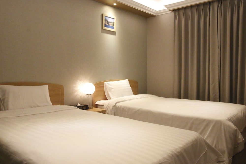 undefined Sejong Hotel 2
