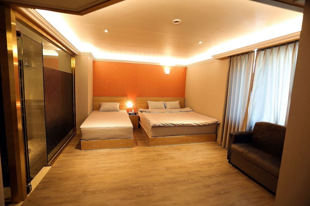 undefined Sejong Hotel 9