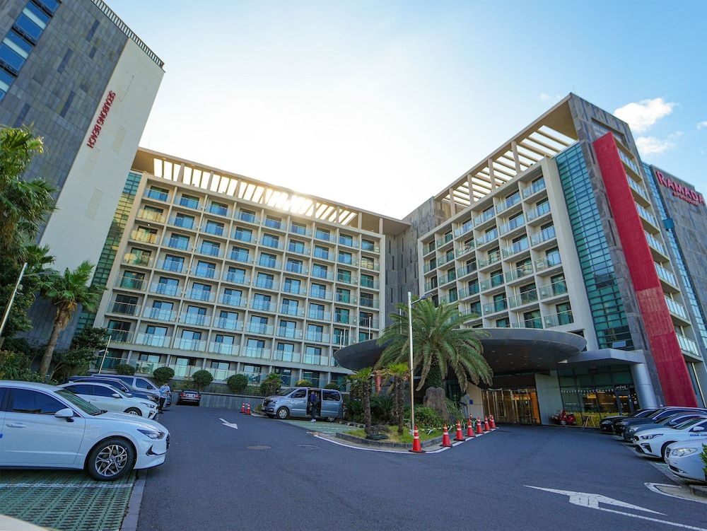 undefined Ramada Jeju Hamdeok 7