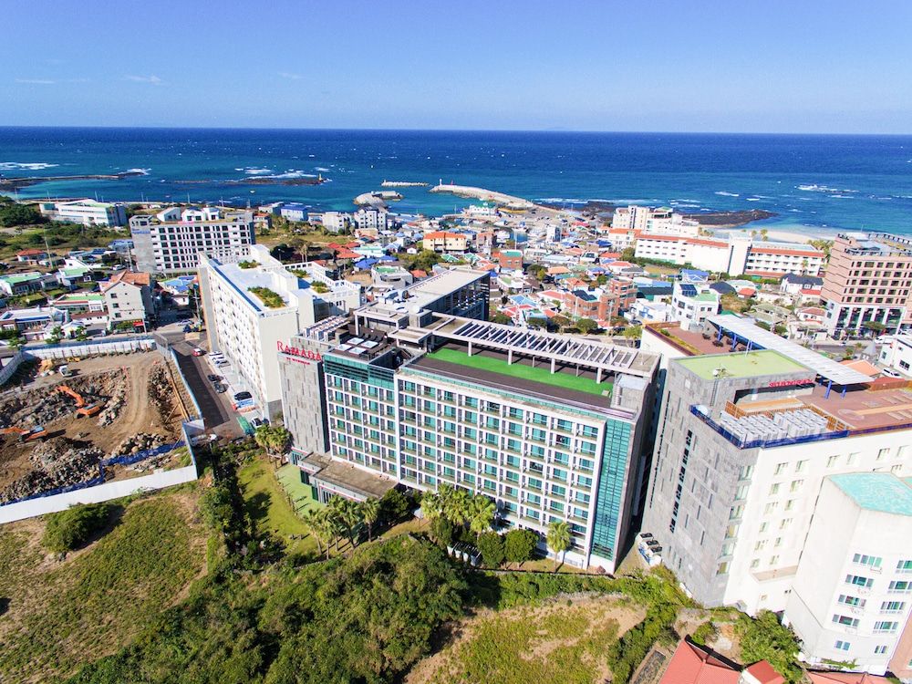 undefined Ramada Jeju Hamdeok 8