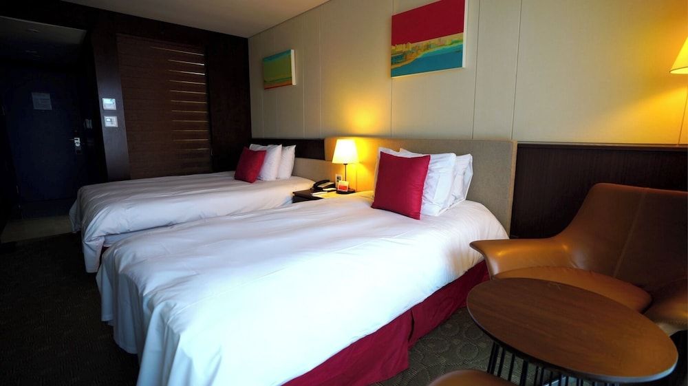 undefined Ramada Jeju Hamdeok 4