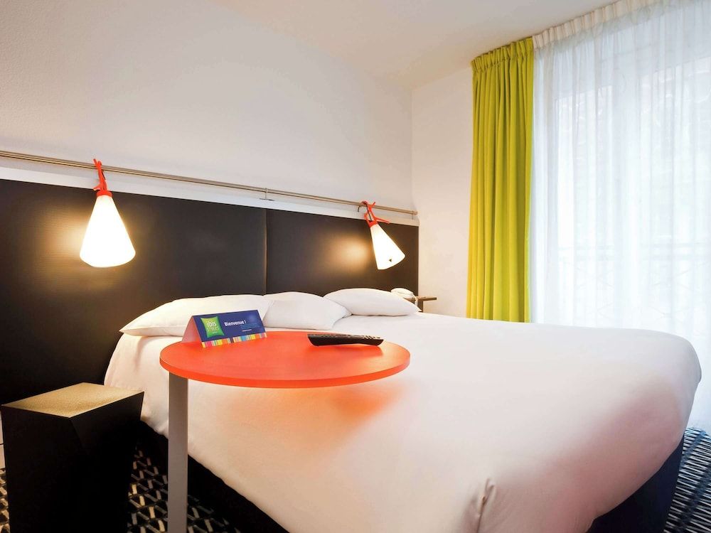 ibis Styles Paris République Standard Room, 2 Twin Beds 6