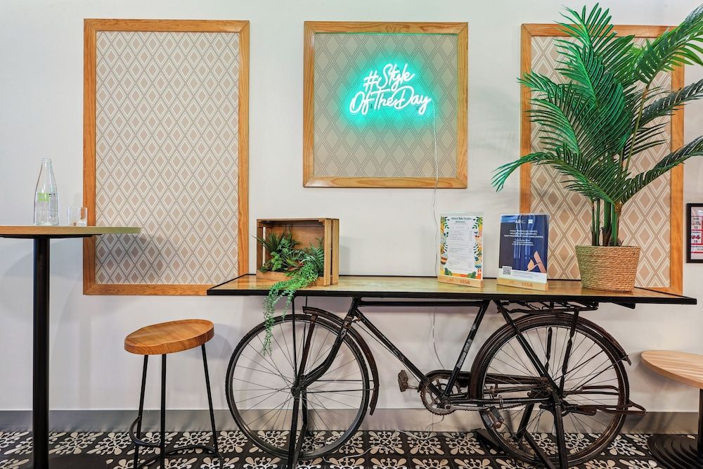 undefined ibis Styles Paris République 10