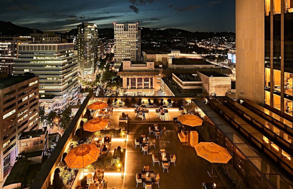 undefined Four Seasons Hotel Seoul 9